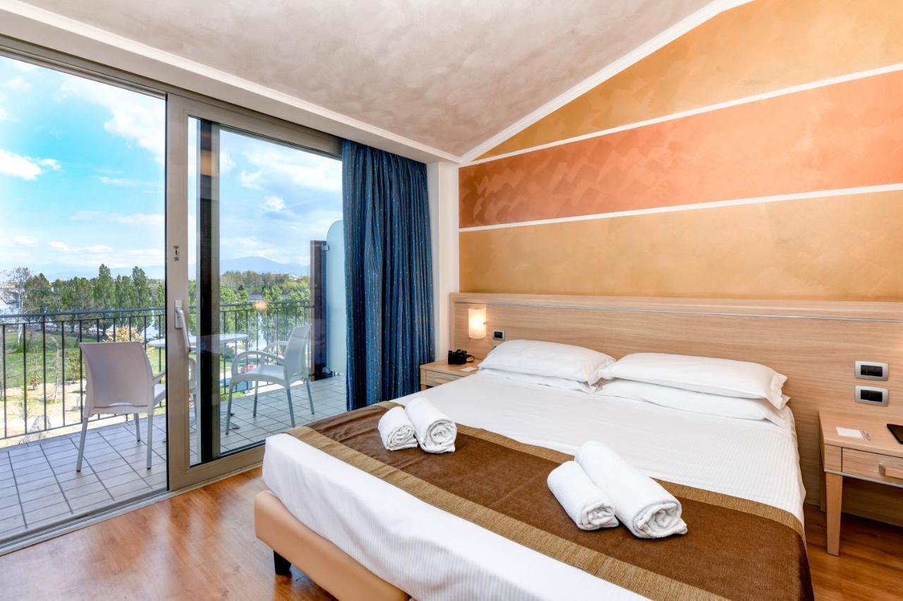 Hotel Rivus Peschiera del Garda Eksteriør bilde