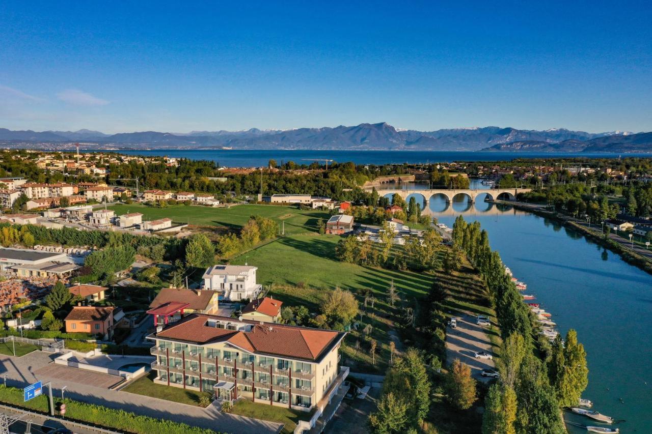 Hotel Rivus Peschiera del Garda Eksteriør bilde