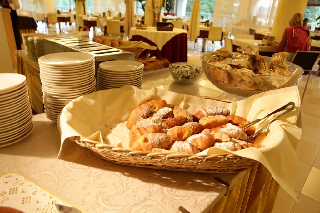 Hotel Rivus Peschiera del Garda Eksteriør bilde