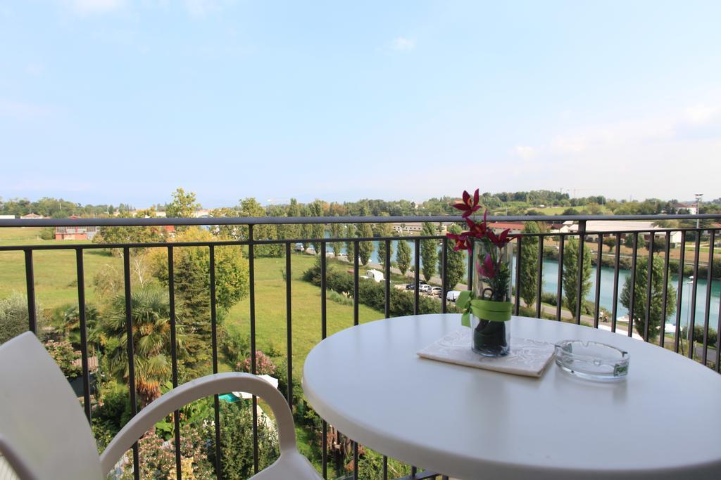 Hotel Rivus Peschiera del Garda Eksteriør bilde