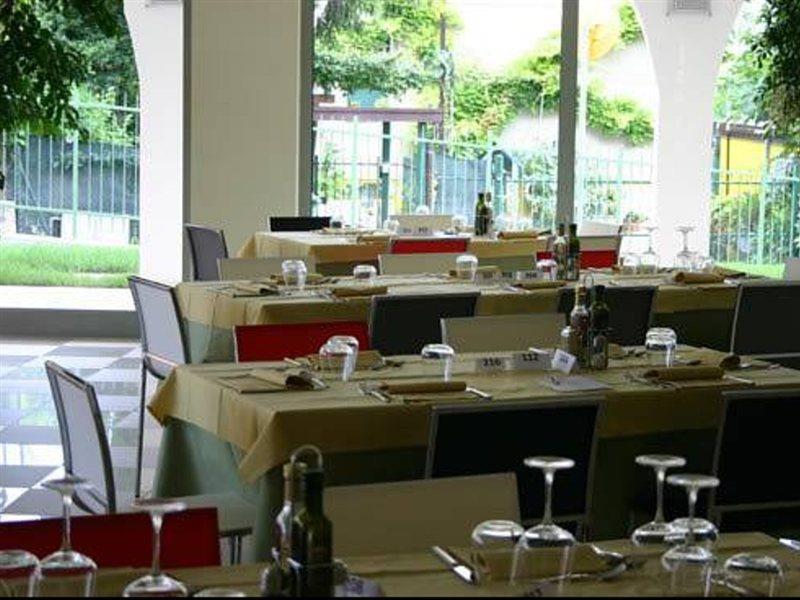 Hotel Rivus Peschiera del Garda Eksteriør bilde